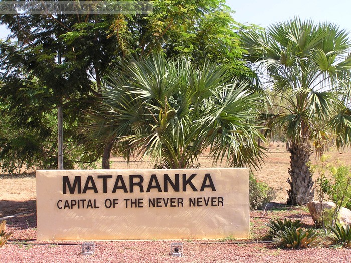 678x501 pixels (323K)